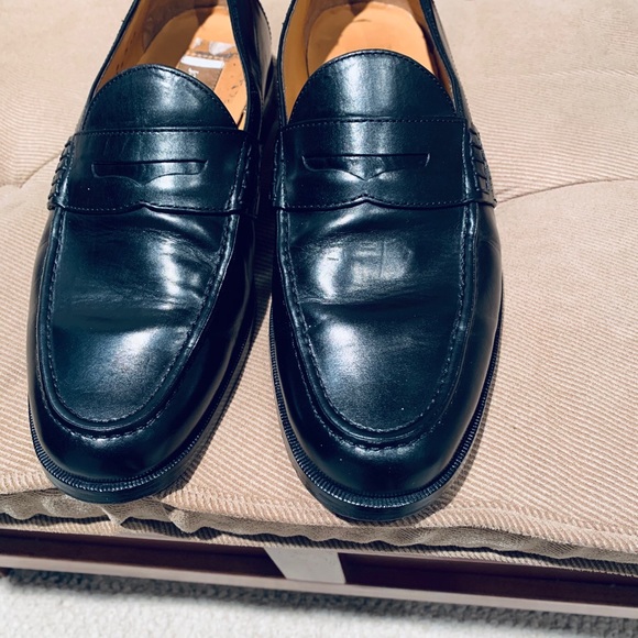 johnston and murphy black loafers